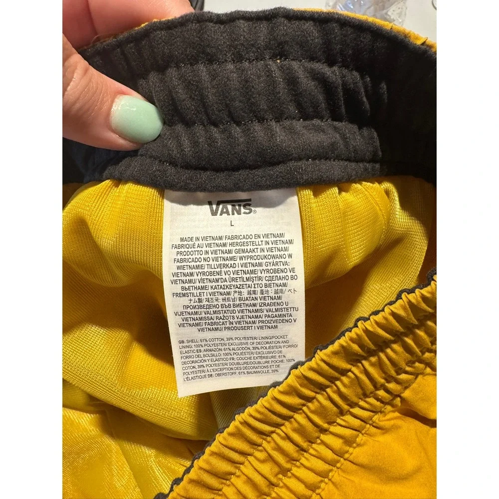 Vans Mens Primary Solid Elastic Boardshorts Yellow Relaxed Fit Size Large NWT